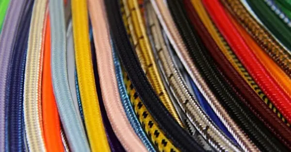 Cables electricos forrados de colores